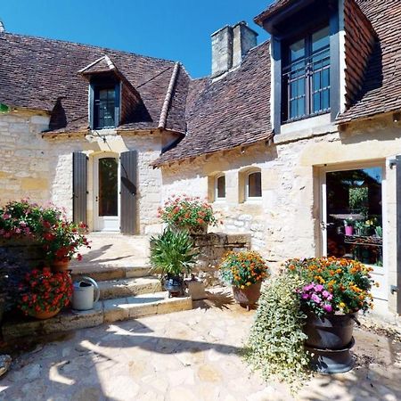 Demeure Du Vallon - Chambres D'Hotes De Charme Azerat Kültér fotó